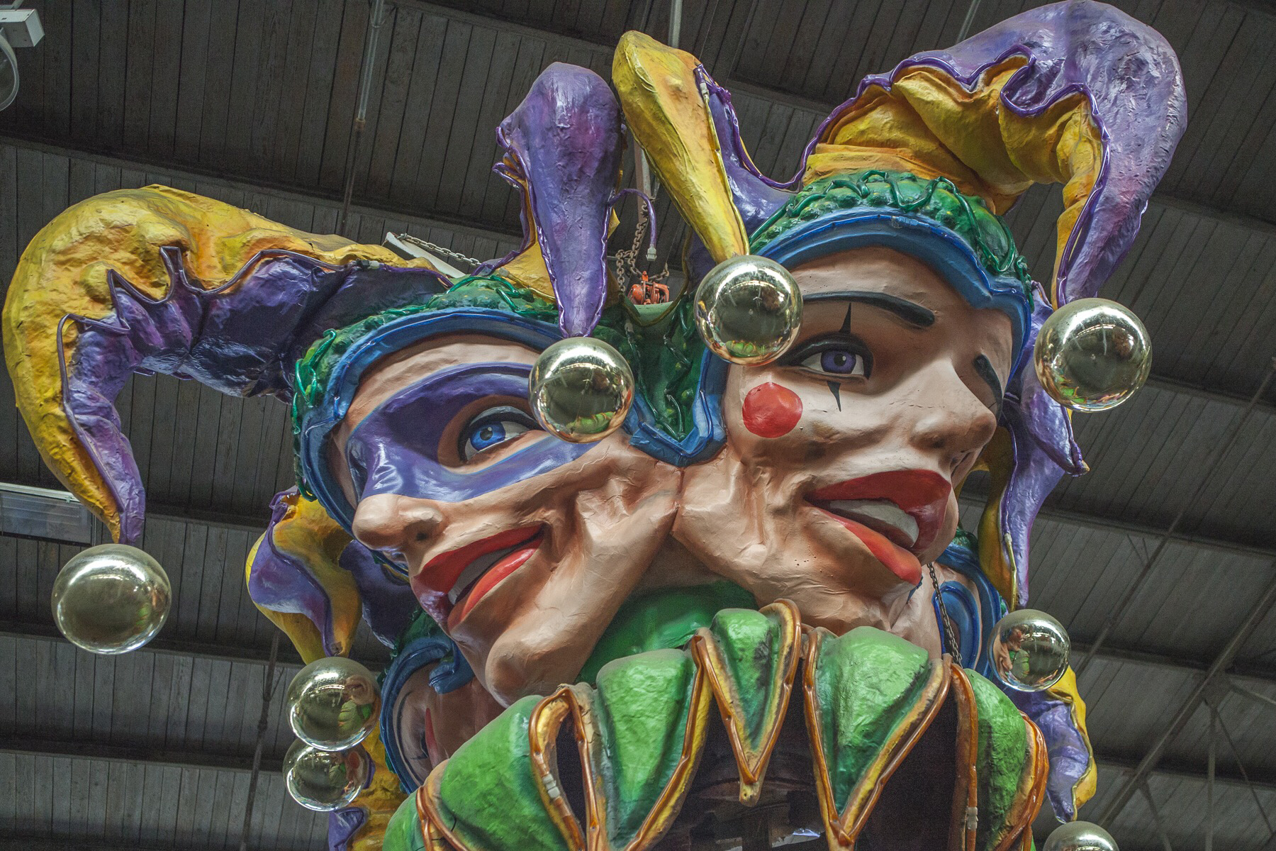 mardi-gras-world-new-orleans_t20_7O0nYN