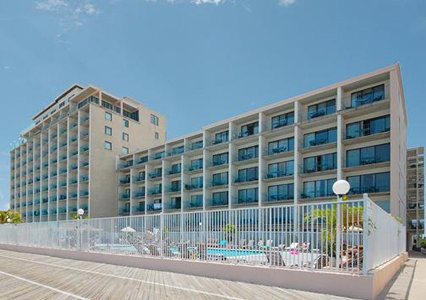 quality inn boardwalk front_tb ready Sandy beach of Montego Bay, Jamaica
